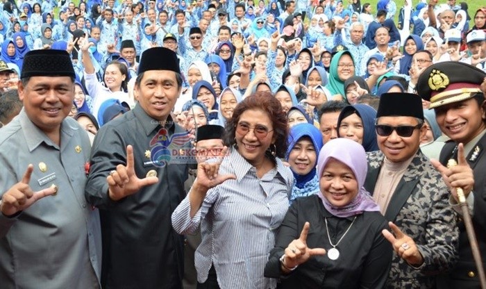 Viral Salam Dua Jari, Pemda Banggai Klarifikasi